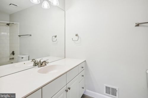 4653 Kirkpatrick Ln, Alexandria VA 22311-4913 exterior