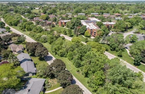 10021 Grantosa Dr, Milwaukee WI 53222-1325 exterior