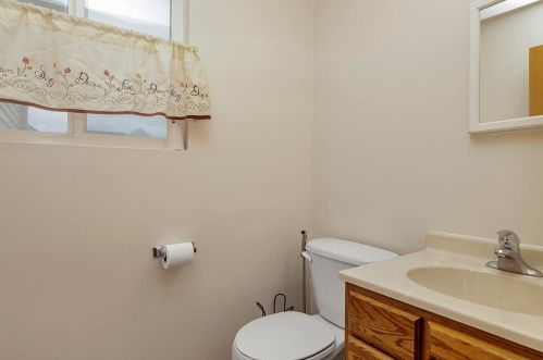 285 Settlers Pass, Cedar Springs MI 49319-8132 exterior