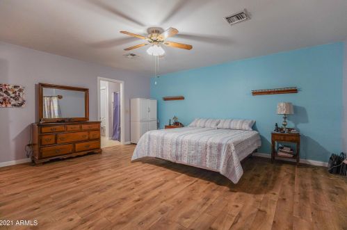 4701 40 Dr, Phoenix AZ 85019-1428 exterior