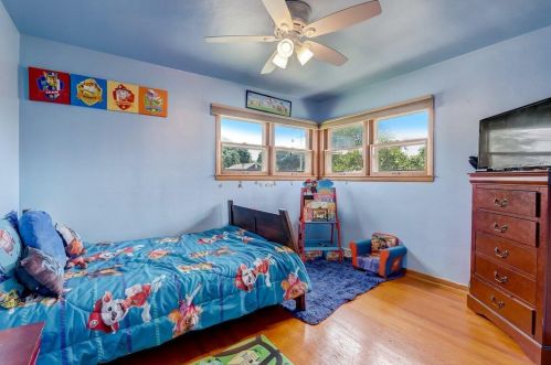 4272 72nd St, Milwaukee WI  53216-1038 exterior