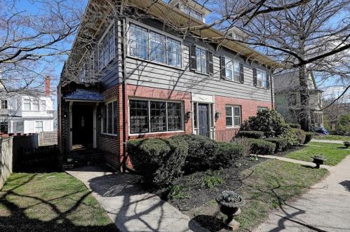 100 Halsey St, Providence, RI 02906-1534