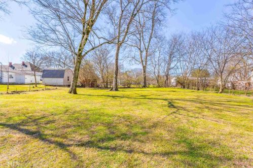 905 Crittenden Ave, Chickamauga GA 30707-1537 exterior