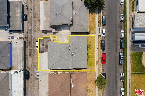 4600 Cloyne St, Oxnard CA 93033-7712 exterior