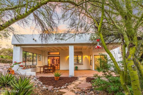 4831 Calle Bujia, Tucson AZ 85718-5218 exterior