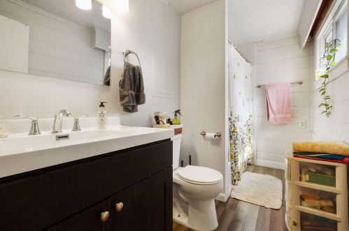 919 6 St, Saint Paul MN 55106-4503 exterior