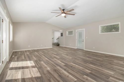 56450 Ellen Ave, Mishawaka IN 46545 exterior