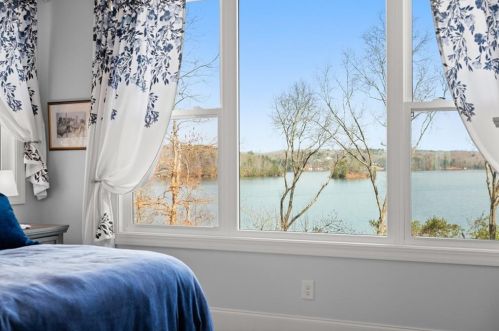 4244 Twin Rivers Dr, Gainesville GA 30504-5326 exterior