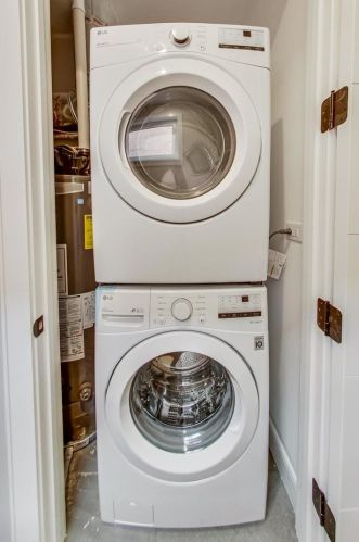 4138 Michigan Ave, Chicago IL  60653-2118 exterior