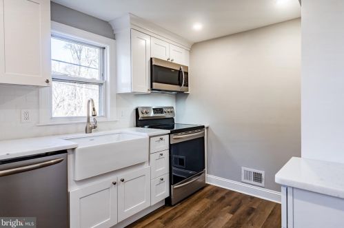 112 Mildred Ln, Chester PA 19014-2006 exterior