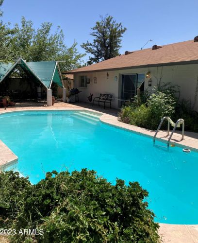 14801 39th Ave, Phoenix AZ 85051-3320 exterior