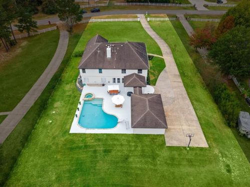 11410 Connie Ln, Montgomery TX 77316-5430 exterior