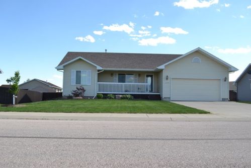 10775 Bellingham Dr, Summerset SD  57718-9292 exterior