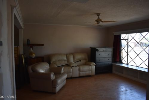 6501 42nd Ave, Phoenix AZ 85053-5308 exterior