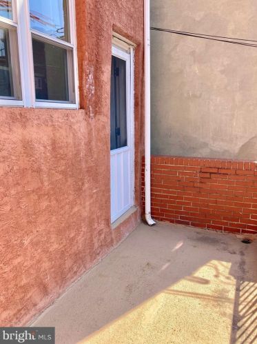 1241 6 St, Philadelphia PA 19140-2509 exterior