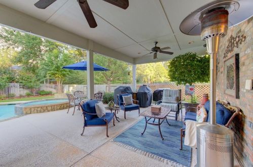 18230 Enchanted Rock Trl, Humble TX 77346-3069 exterior