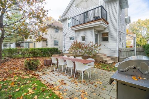 736 Hawthorne St, Grand Rapids MI 49503-3535 exterior