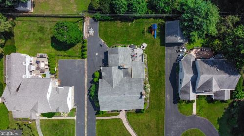 5 Lexington Ave, Pittsburgh PA 15215-3218 exterior