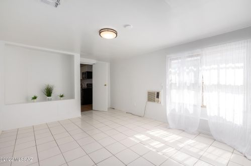 2701 Drexel Rd, Tucson AZ  85746-3821 exterior