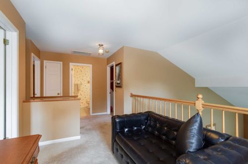 35 Tall Tree Ln, Poughkeepsie NY 12601-7208 exterior