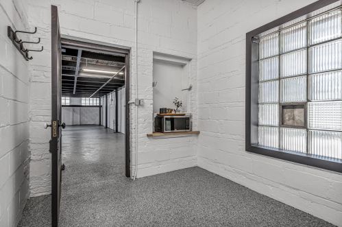 1411 Potter Ave, Milwaukee WI 53207-2115 exterior