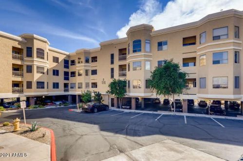 9820 Central Ave, Phoenix AZ  85020-1032 exterior