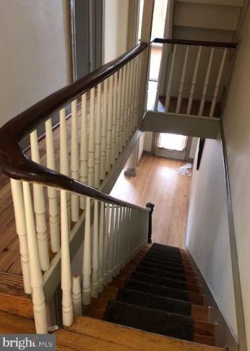 241 Mary St, Lancaster PA 17603-3329 exterior