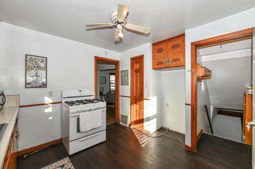 6417 Locust St, Milwaukee WI 53212-2444 exterior