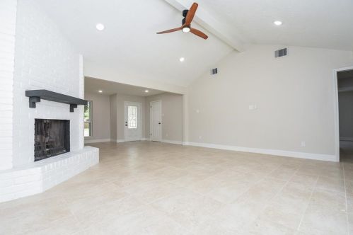 6907 Maple Fox Dr, Humble TX 77338-1425 exterior