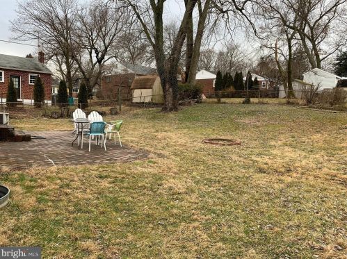 602 1st St, Rockville MD 20850-1567 exterior