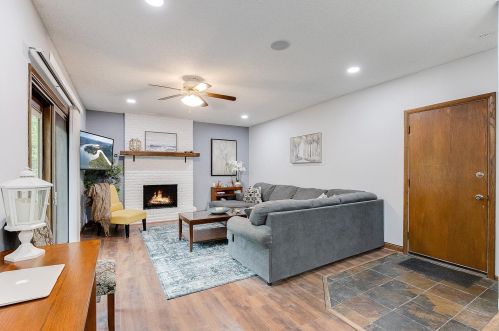 13825 Gladiola Way, Saint Paul MN  55124-7340 exterior