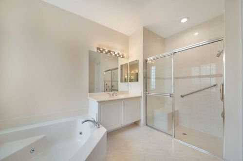 7303 Lahana Cir, Boynton Beach FL 33437-7174 exterior