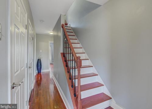 1323 17 St, Philadelphia PA 19121-5041 exterior