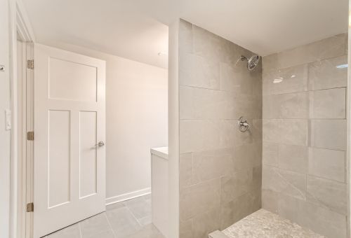 7614 Michigan Ave, Chicago IL  60619-2313 exterior