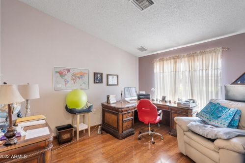 14440 26 Ave, Phoenix AZ 85023-5940 exterior