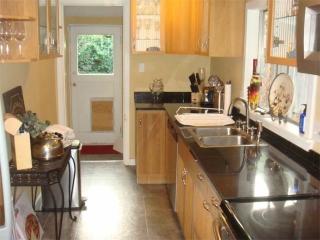 2847 22nd Ave, Seattle WA  98144-5907 exterior