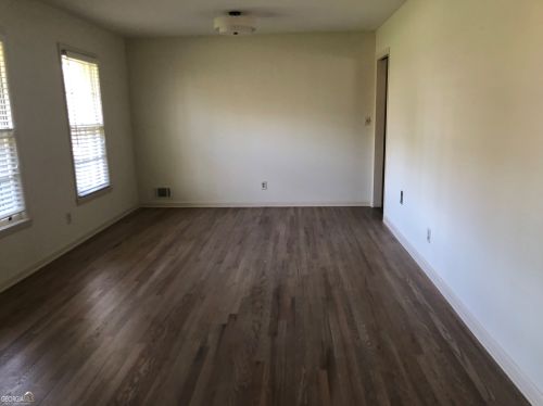 1602 Crestline Dr, Atlanta GA  30345-3887 exterior