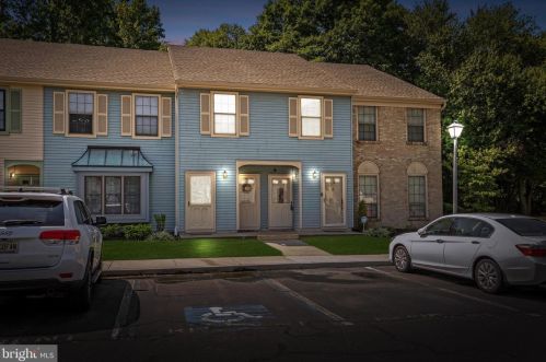 208 Wyndham Pl, Trenton, NJ 08691-3138