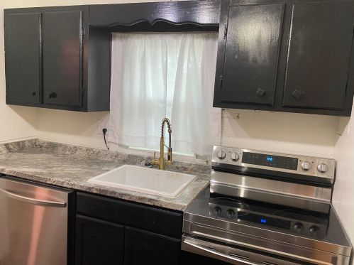 83 Live Oak Ave, Defuniak Springs FL  32435-2360 exterior