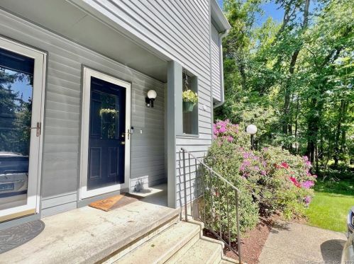 81 Wolfpit Ave, Norwalk, CT 06851-4200