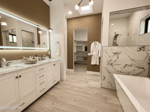 2302 5th St, Tucson AZ  85719-5209 exterior