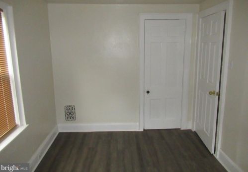 966 Niagara Rd, Camden NJ 08104-2860 exterior