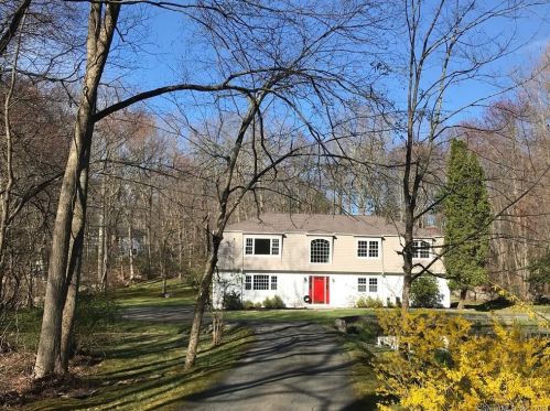 237 Linden Tree Rd, Wilton, CT 06897-1618