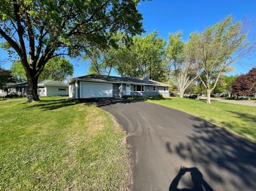 216 Hawes Ave, Saint Paul MN  55126-6232 exterior