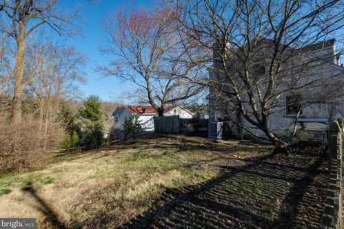 10422 Gatewood Ter, Silver Spring MD 20903-1508 exterior