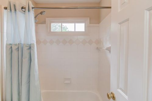 4012 Leprechan Way, Duluth GA 30097-8151 exterior