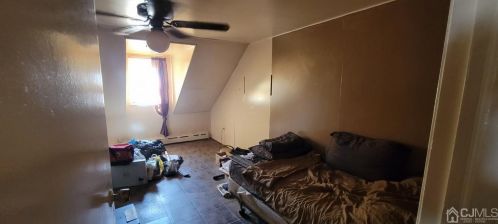 48 Oak St, Old Bridge NJ 08857-1545 exterior