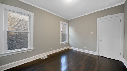 4300 Cullerton St, Chicago IL 60608-2620 exterior