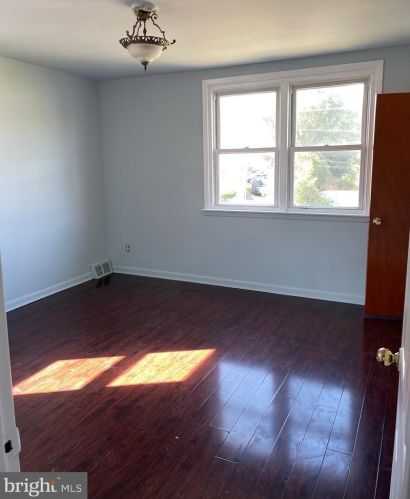 7807 Horrocks St, Philadelphia PA 19149-3315 exterior