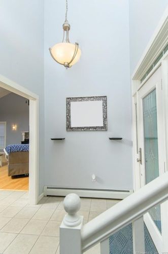 304 Ledge Rd, Killingly CT 06241-1910 exterior